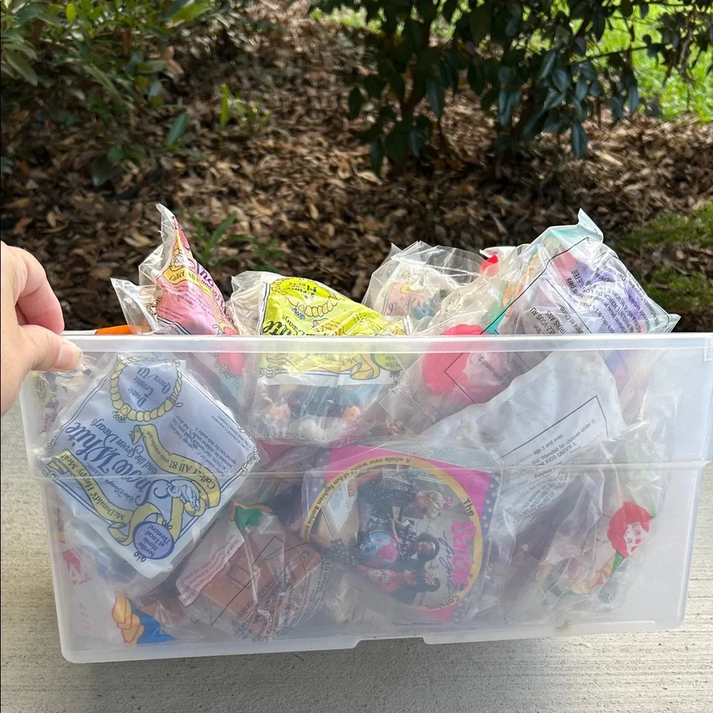 NWT - GIANT lot of Vintage 90’s McDonald’s HAPPY MEAL toys Collection - Picture 2 of 3